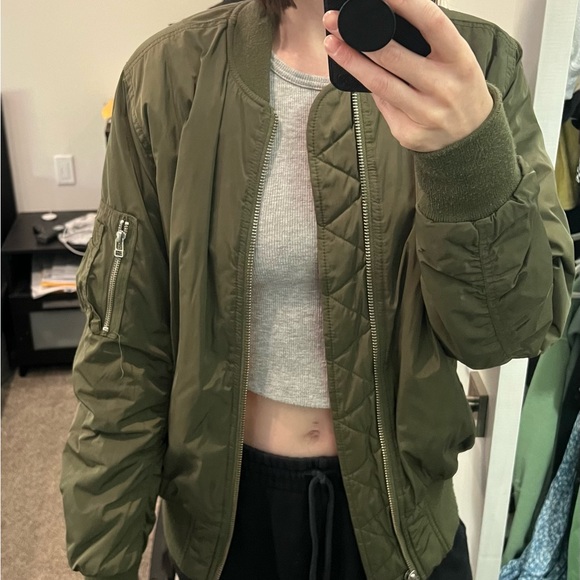 TNA - Picture 7 of 7